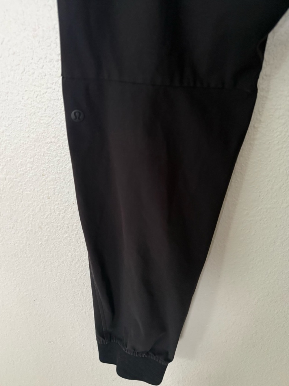 Lululemon Men’s Large Black ABC Jogger Pants - Picture 5 of 9